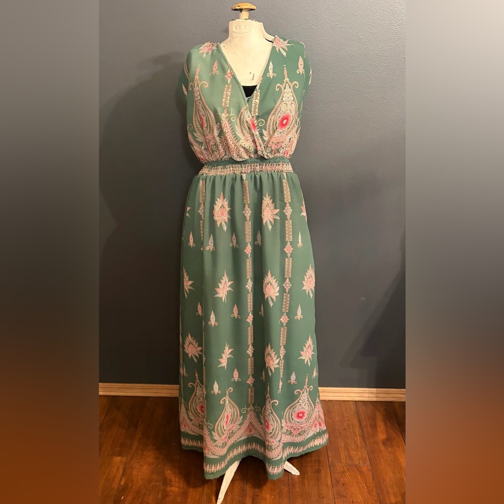 Lapogee Plus Size Green and Pink Paisley Maxi Dress SZ 2X